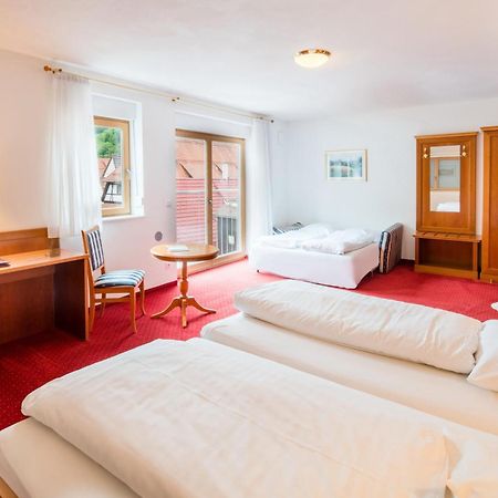Hotel-Restaurant Ochsen Blaubeuren Habitación foto