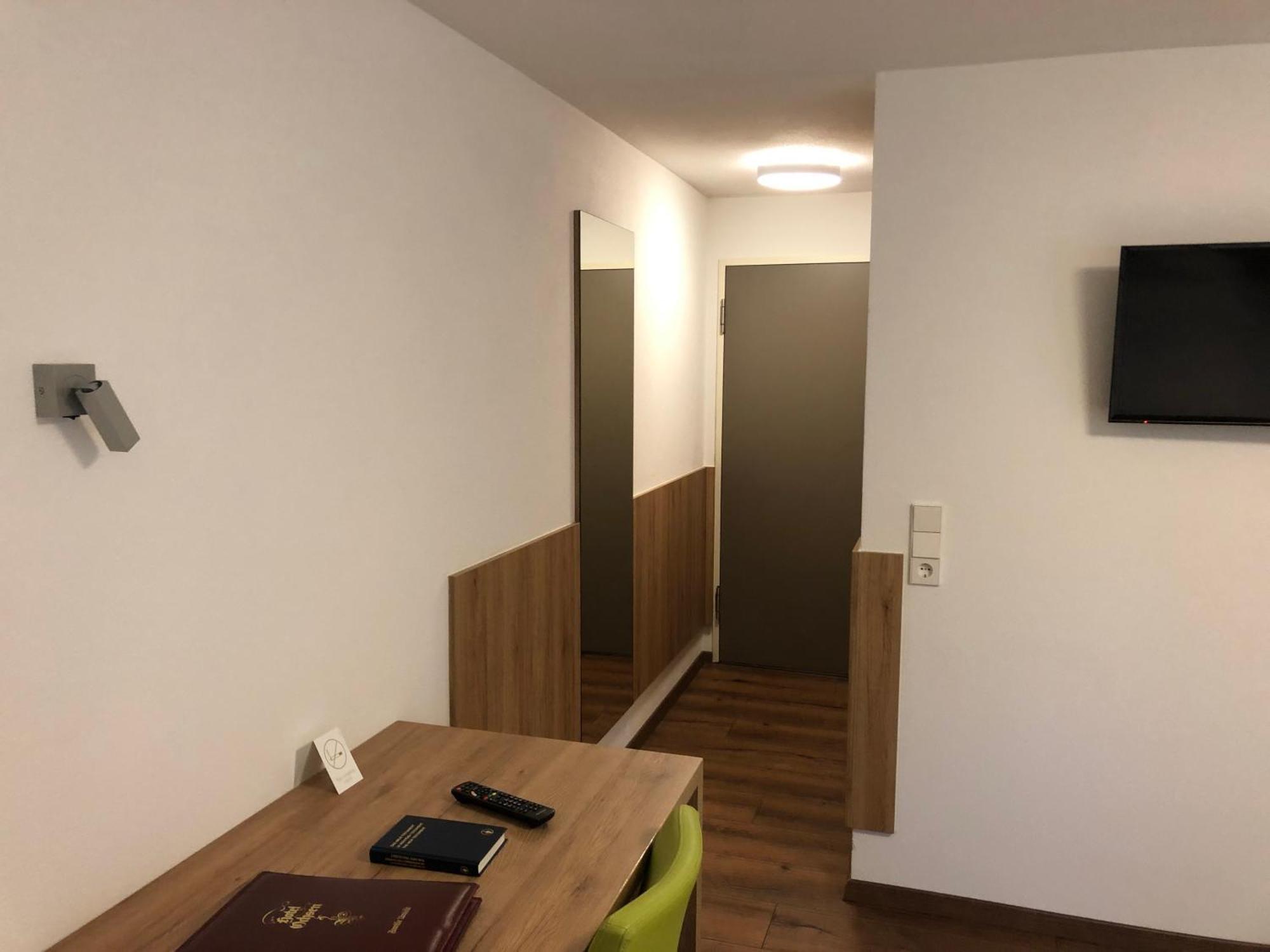 Hotel-Restaurant Ochsen Blaubeuren Habitación foto